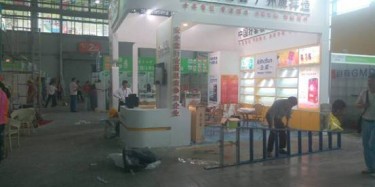 2014年昆明藥交會(huì)明日開(kāi)展，畢加展覽準(zhǔn)備好了